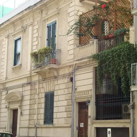 Bed & Breakfast La Maison Des Livres Reggio Calabria