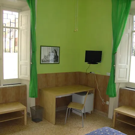 Bed & Breakfast La Maison Des Livres Reggio Calabria