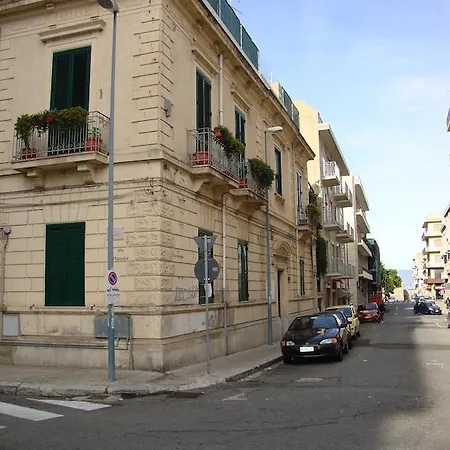 La Maison Des Livres