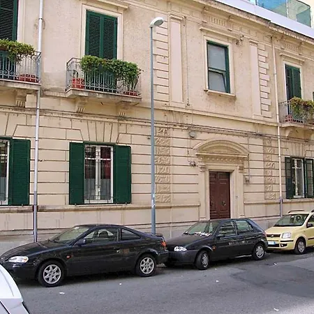La Maison Des Livres