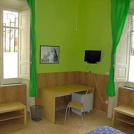 La Maison Des Livres 3* Reggio de Calabre